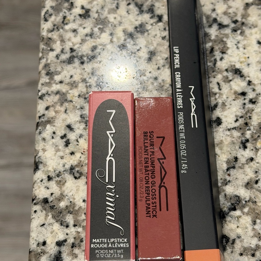 MAC Lip Trio in Rosey Pink and Peach